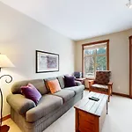 Lost Lake Lodge